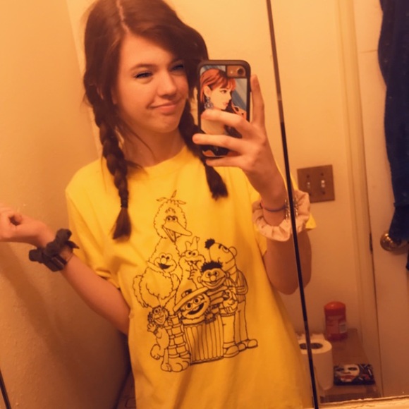 Meet your Posher, Rachel - Picture 2 of 3